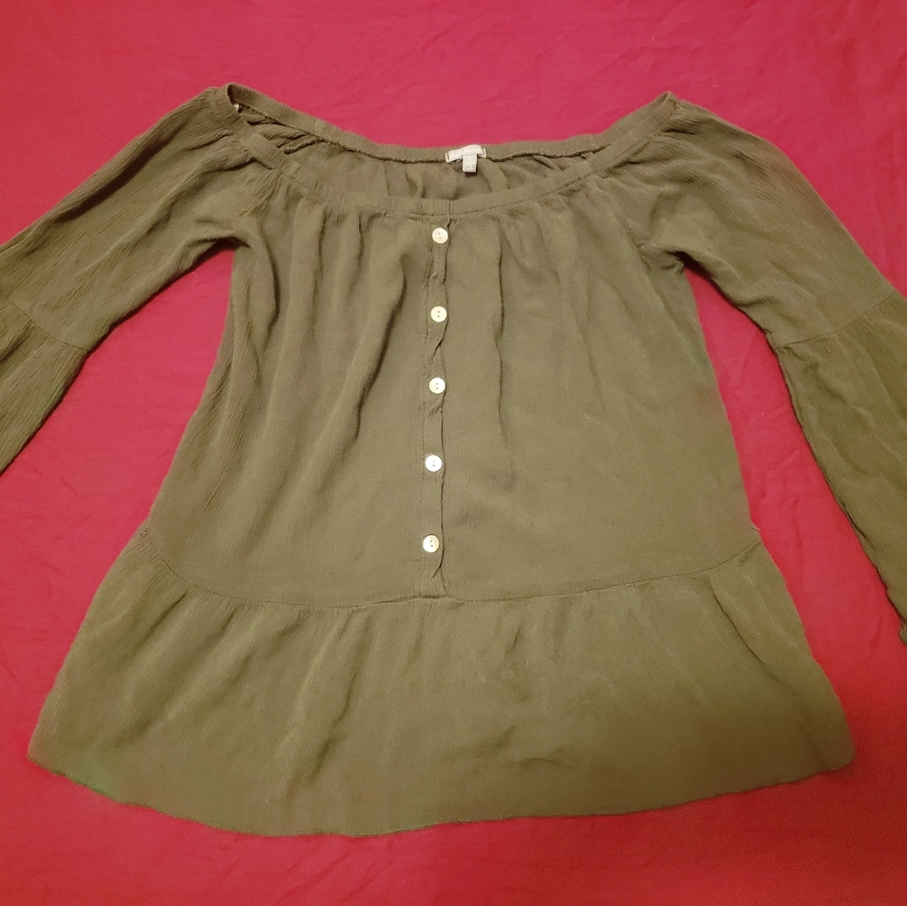 Super cute Charlotte Russe renaissance top